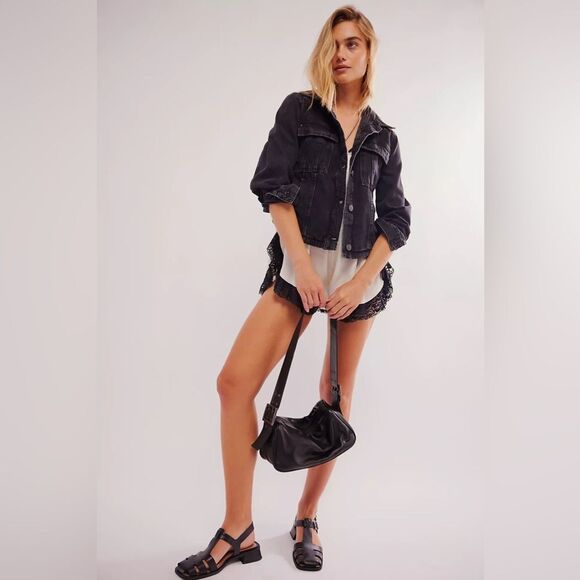 NWT Free People Jade Asymmetrical Hem Denim Jacket in Washed Black size L - Picture 2 of 11